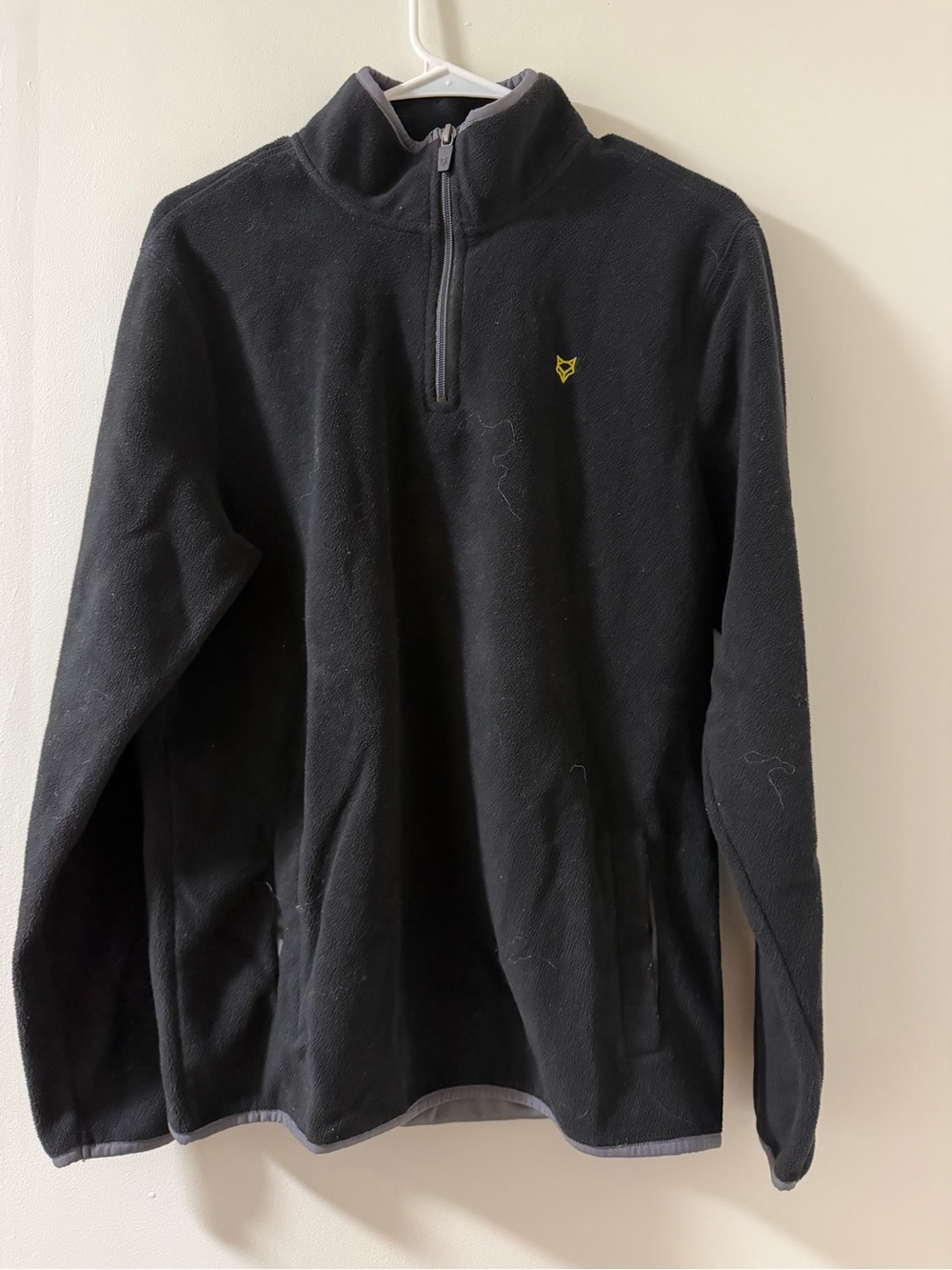 Prince & Fox Half-Zip Fleece Mens M Black Excellent Yellow Fox Logo Pullover